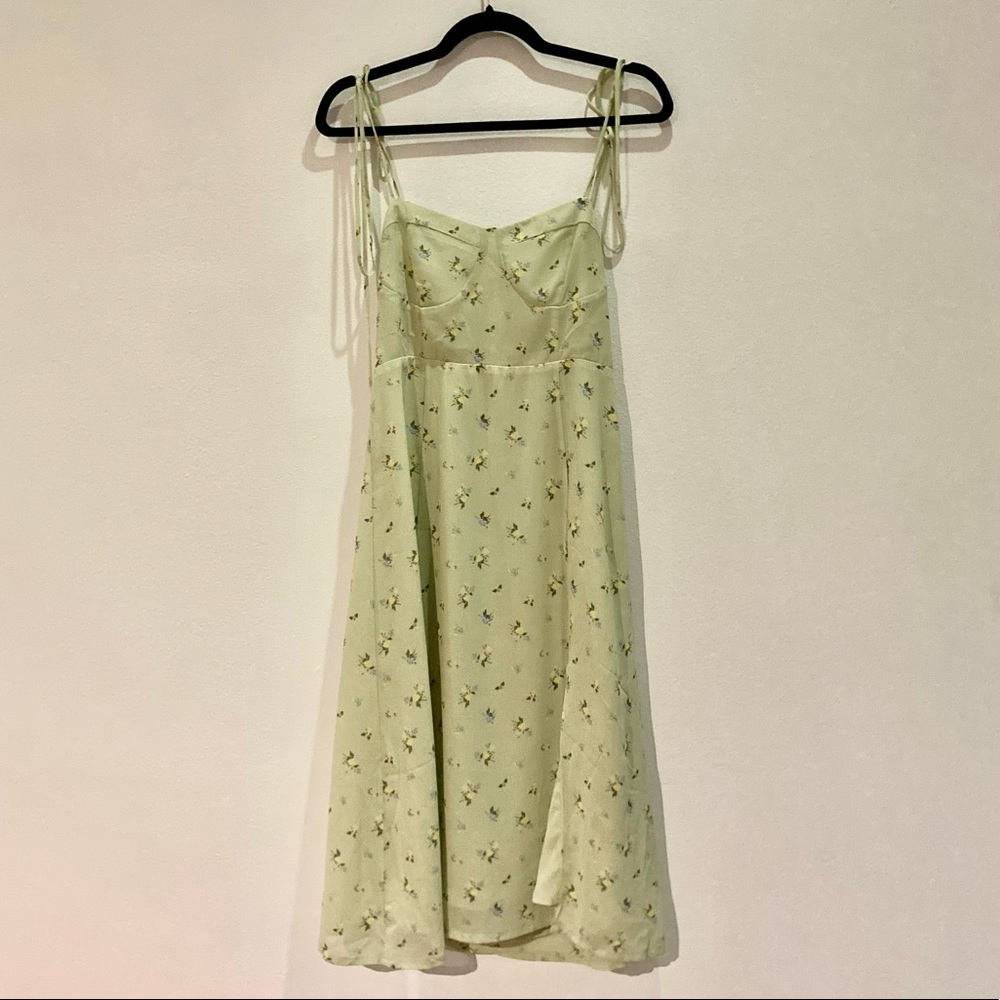 Forever 21 Light Sage Floral Midi Dress Sz Medium